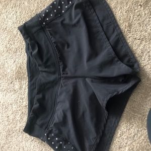 Lululemon size 2 black shorts with reflective dots
